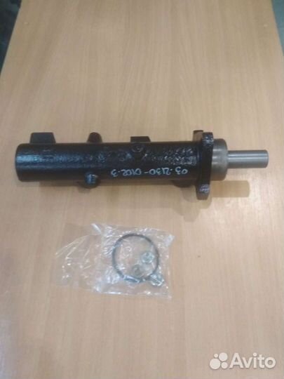 Главный тормозной цилиндр Мерседес вм 668