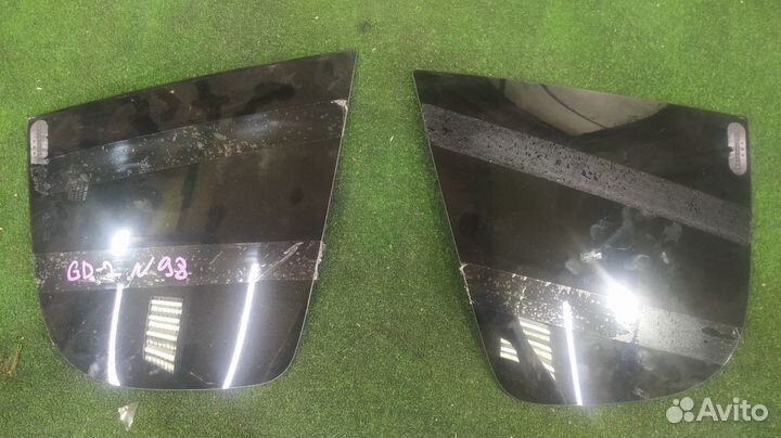 Стекло собачника пара Honda Fit GD2 L13A 2002