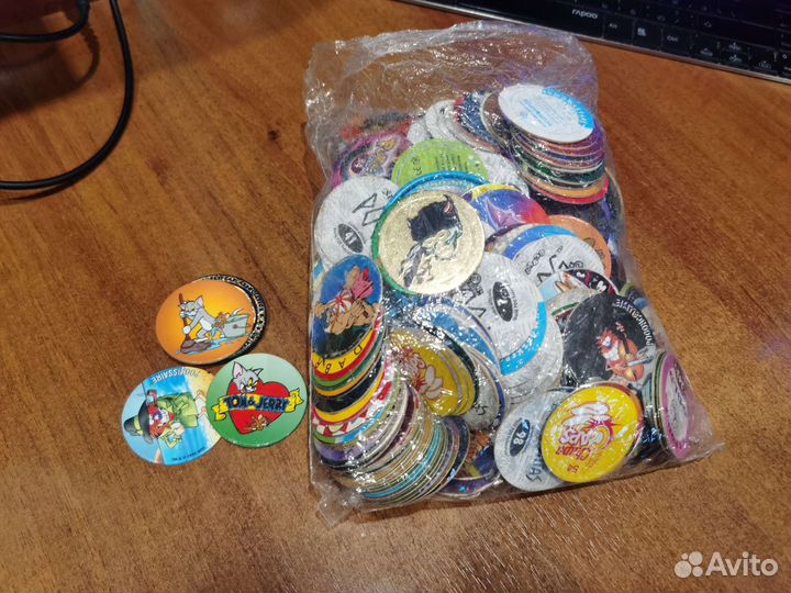 Фишки сотки кэпсы битки биты кепсы