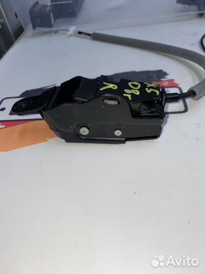 Замок багажника задний правый Bmw X5 E70 N52B30