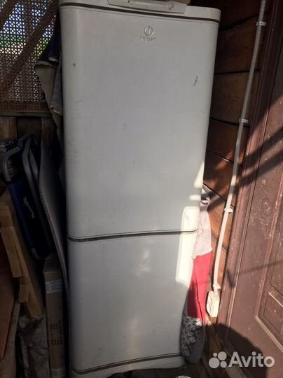 Холодильник