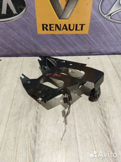 Кронштейн Крепление блока эбу Renault clio 3