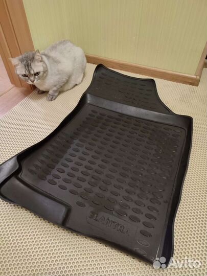 Продаю оригинальные коврики Hyundai Elantra