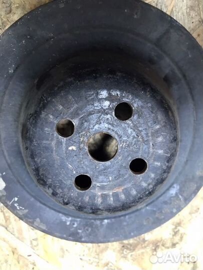 Шкив помпы Mercedes-Benz T1 309 617.913 1990