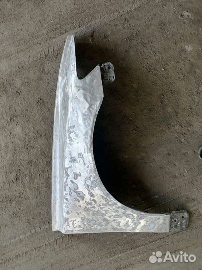 Крыло переднее правое volvo s40