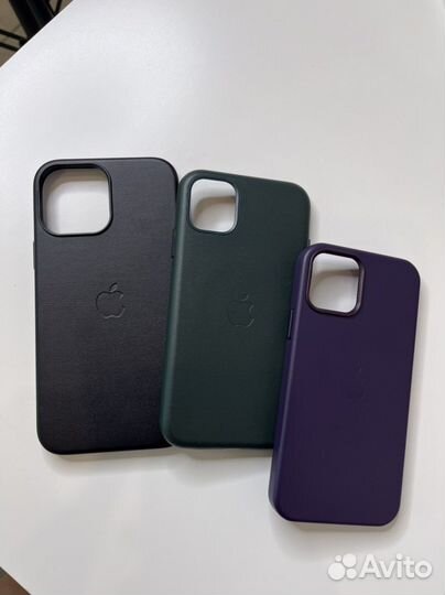 Кожаный чехол на iPhone