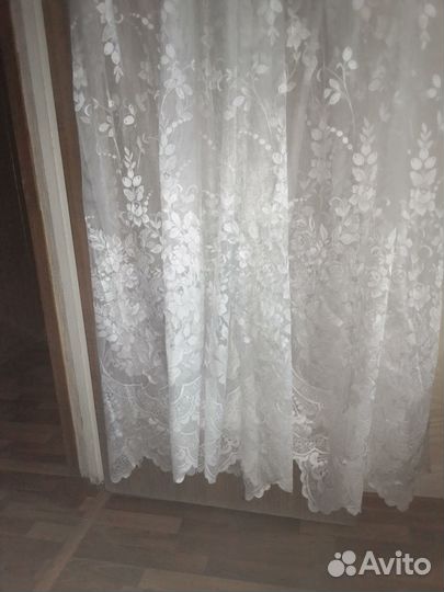 Гардина белая длина 6м ширина 2,3м+оборка