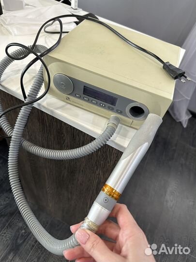 Педикюрный аппарат с пылесосом бу podolog nova