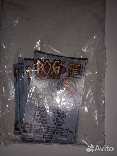 Пустые пакетики и чек-листы фишек mortal kombat