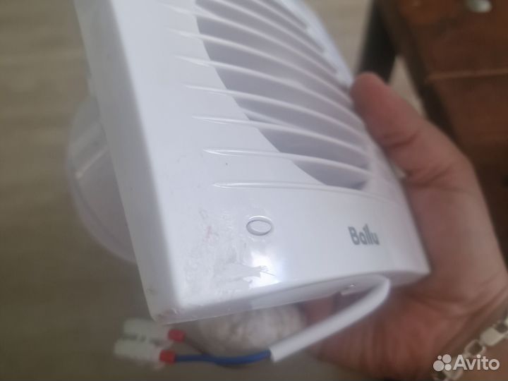 Вентилятор вытяжной 100мм