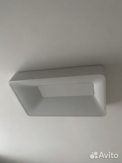 Светильник потолочный