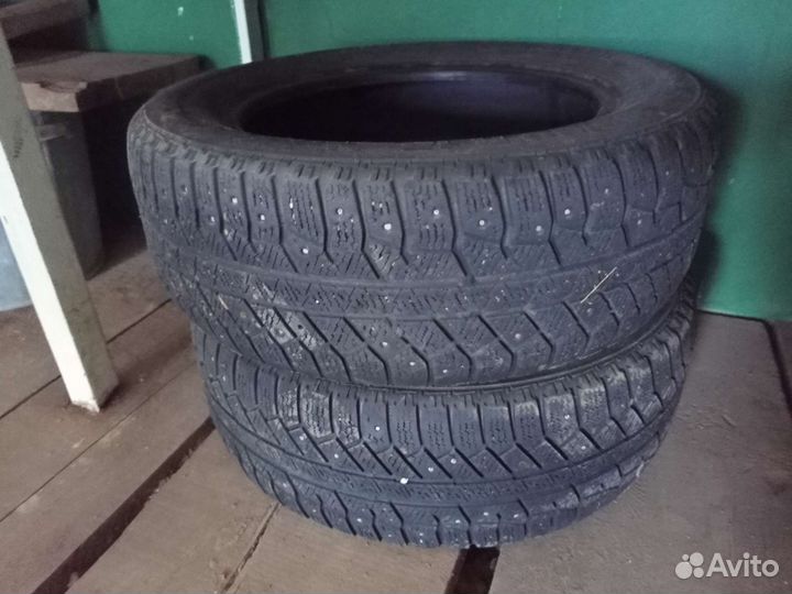 Continental ContiWinterViking 2 195/60 R15 204B