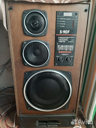 Продаю аккустические колонки Радиотехника S-90 F