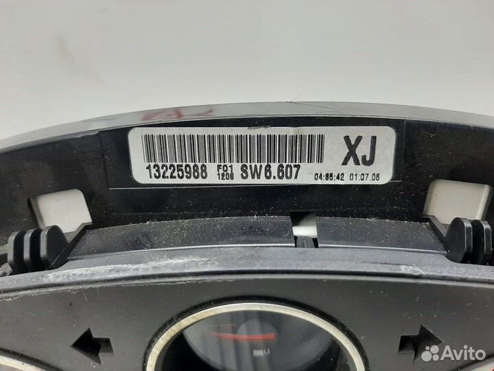 Панель приборная (щиток приборов) для Opel Astra H