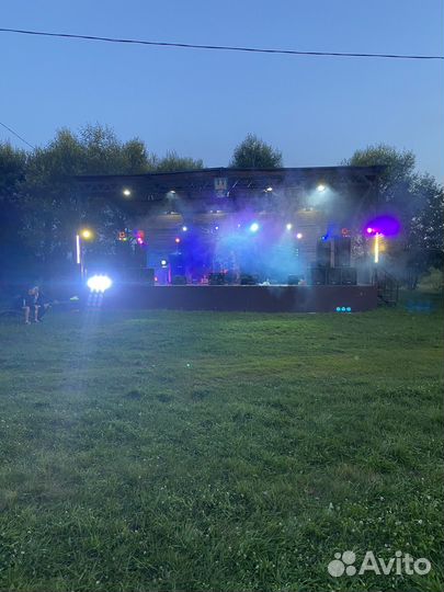 Световое оборудование для сцены