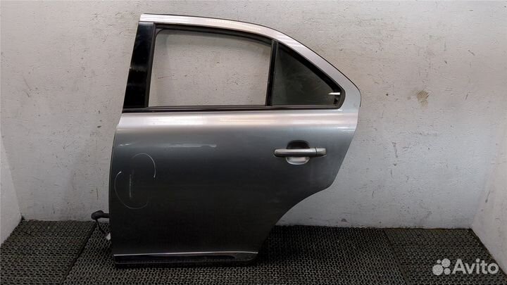 Дверь боковая Suzuki Kizashi, 2012