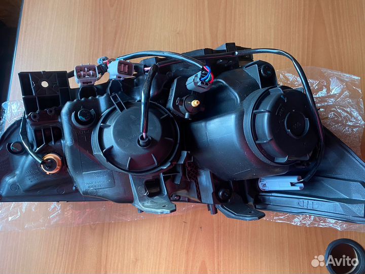 Фара Mitsubishi ASX