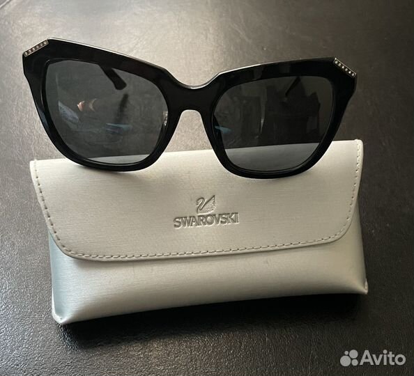 Брендовые солнцезащитные очки