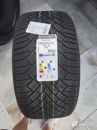 Continental ContiVikingContact 7 SUV 275/40 R22 и 315/35 R22 111H