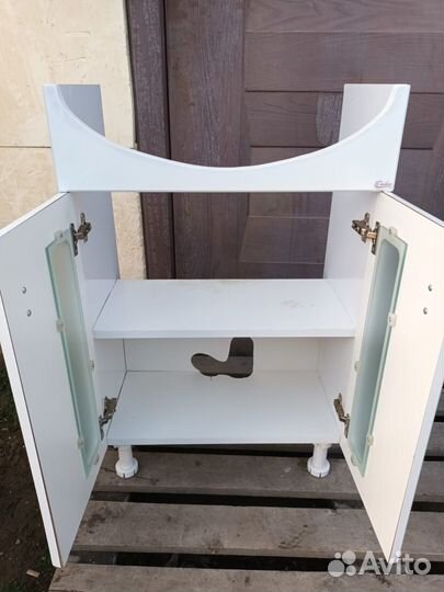 Тумба с зеркалом в ванную бу без умывальника