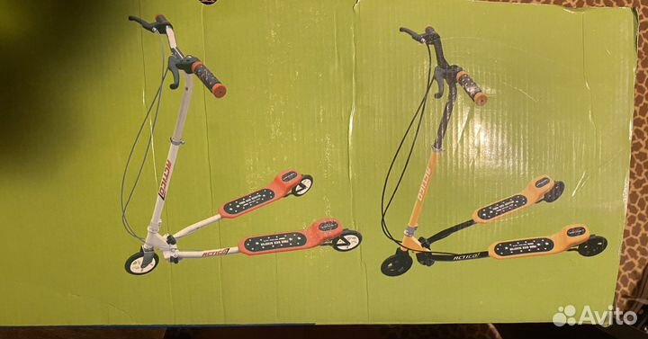 Самокат трехколесный