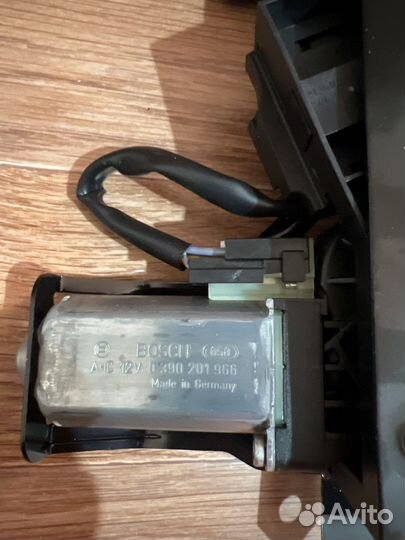 Bentley Continental -Замок крышки багажника