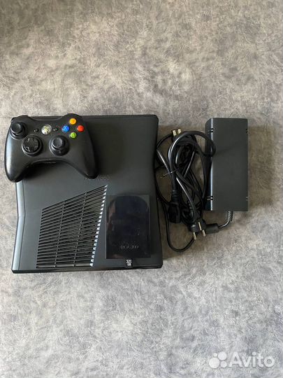 Xbox 360 slim (Прошит) + жесткий диск на 320 гб