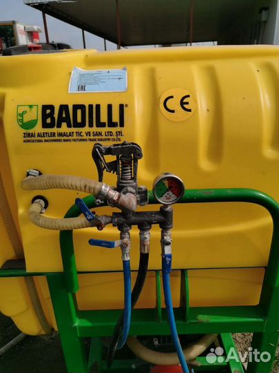 Продаю опрыскиватель 600 литров