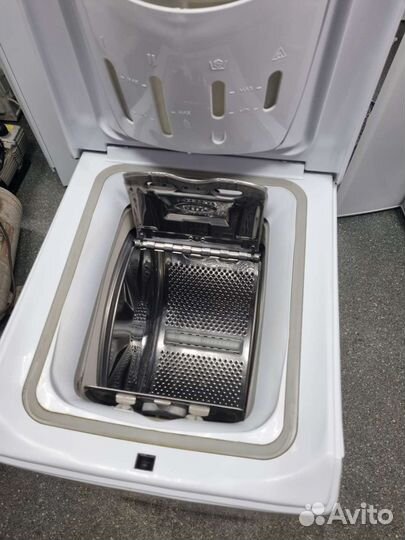 Стиральная машина с вертикальной загрузкой Indesit