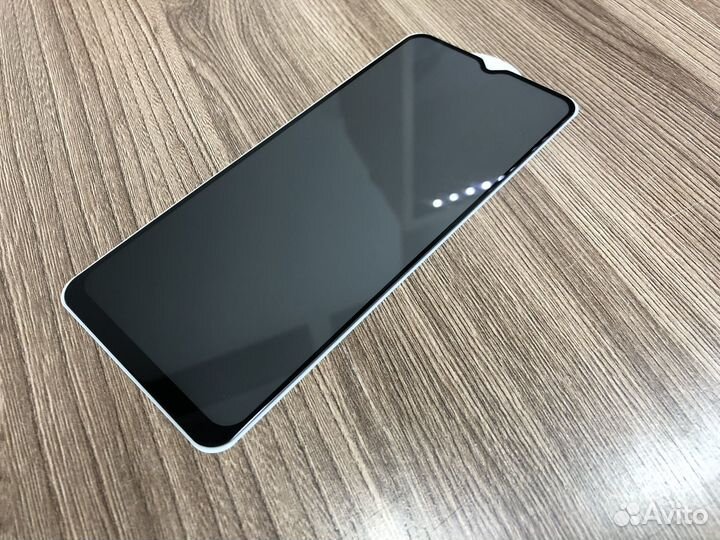 Защитное стекло на Samsung A12