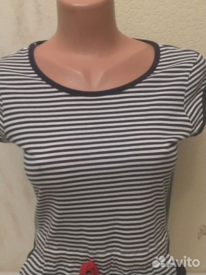 Платье рубашки размера S 42 или подростковые