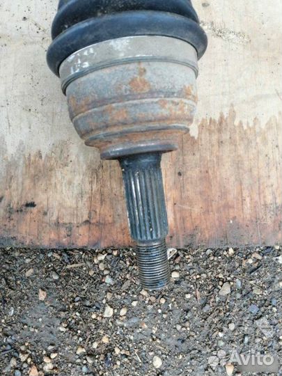 Полуось передний правый Nissan Note E11