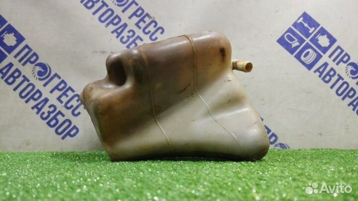 Бачок расширительный Mitsubishi Galant седан 2.0