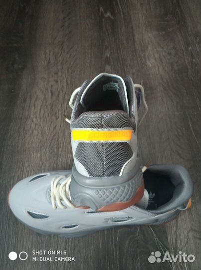 Кроссовки мужские 42 размер новые