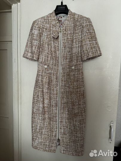 Платье-футляр твидовое