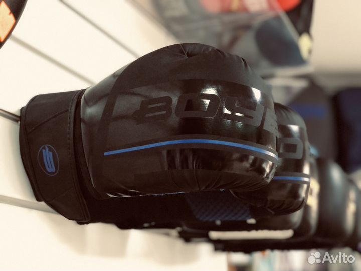 Перчатки для бокса, накладки для карате