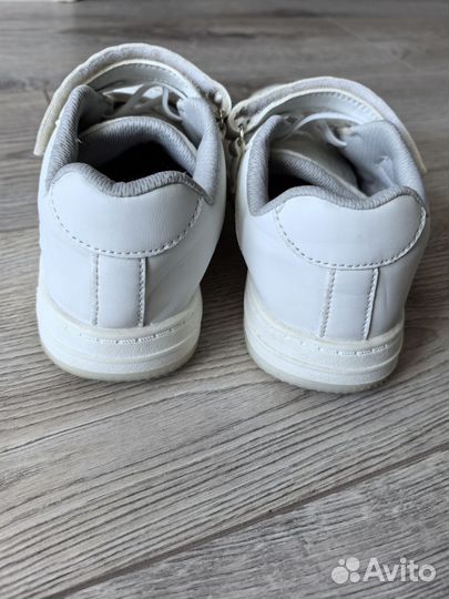 Кроссовки кеды