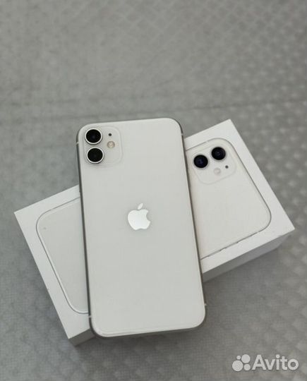 iPhone 11, 64 ГБ