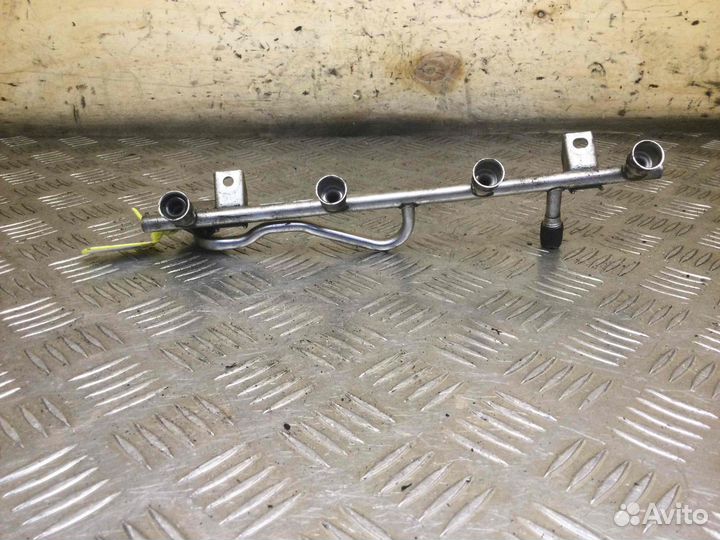 Топливная рампа Opel Zafira 0905360834 Z18xe