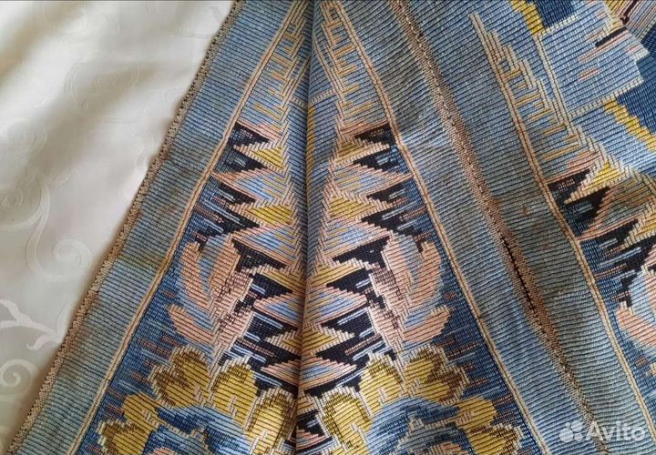 Скатерть гобеленовая 140х145 см