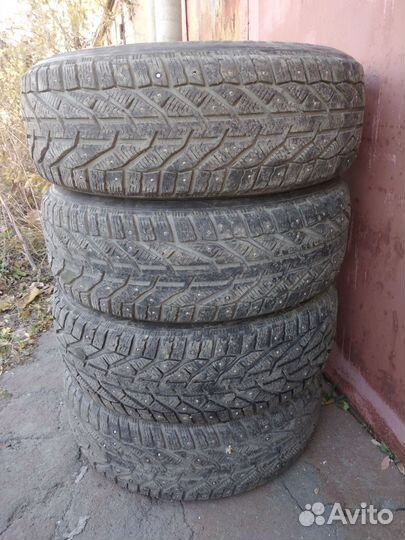 Tigar Touring 235/65 R17