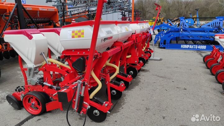 Сеялка Agromaster Planter D8, 2023