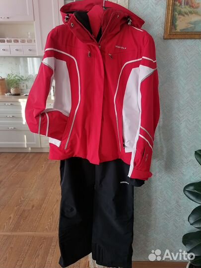 Костюм горнолыжный 