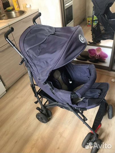 Прогулочная коляска трость