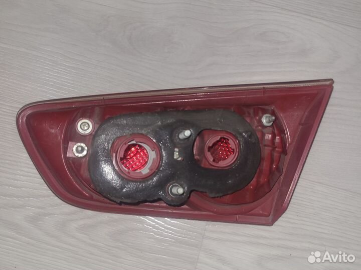 Фонарь внутренний Mitsubishi Lancer