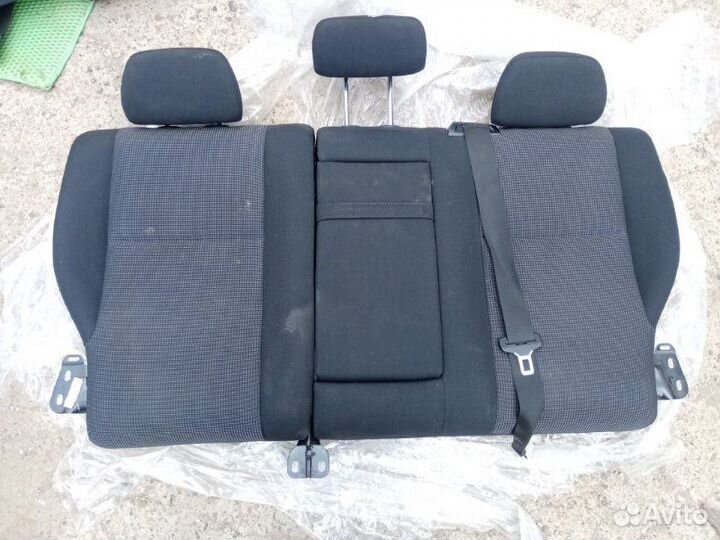 Сиденье заднее Mercedes-Benz C-Class W204 M271.820