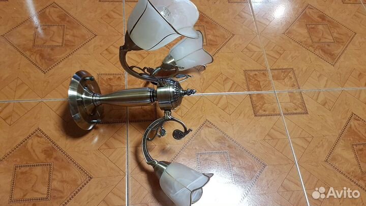 Люстра потолочная трехрожковая