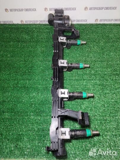 Рейка топливная (рампа) Ford Focus II (2005—2008)