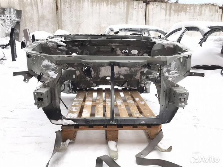 Передняя часть автомобиля Toyota Windom (MCV30) 2