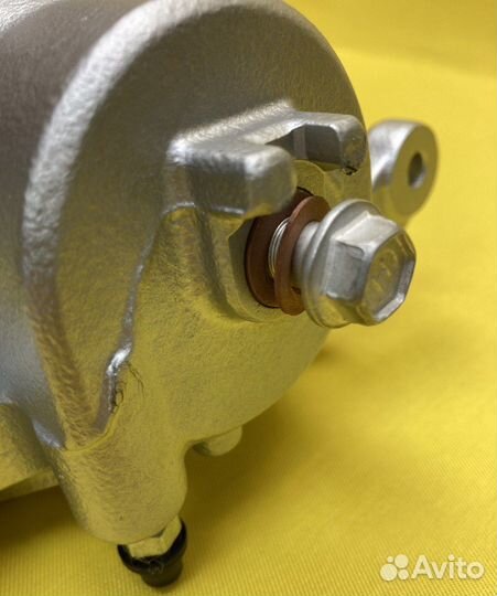 LADA Largus Vesta Nissan Tiida тормозной суппорт